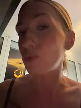 lola tentatiion online show from November 17, 10:14 pm