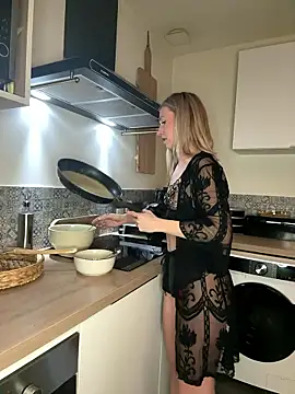 lola tentatiion online show from January 13, 7:56 am