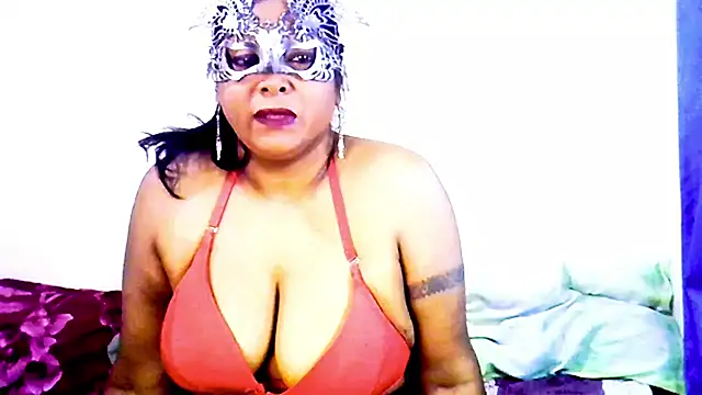 Snapshot of Mysterylady143 chatting on June 27, 6:14 pm Mysterylady143 online show from June 27, 6:14 pm