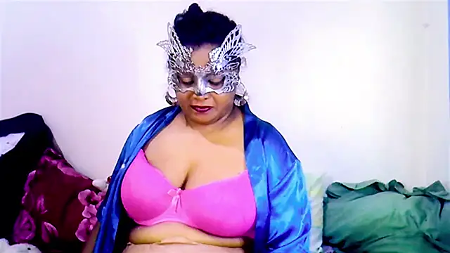 Snapshot of Mysterylady143 chatting on July 14, 5:52 pm Mysterylady143 online show from July 14, 5:52 pm
