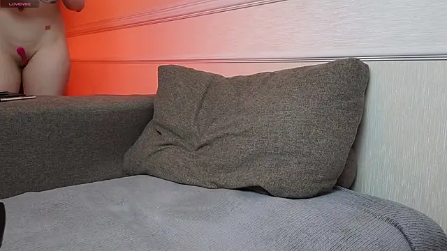  neli online show from December 19, 8:11 pm