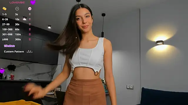 Snapshot of Maria__Candy chatting on February 22, 3:45 am Maria Candy online show from February 22, 3:45 am