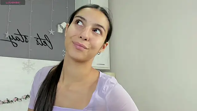 Maria  Candy online show from November 26, 11:10 am