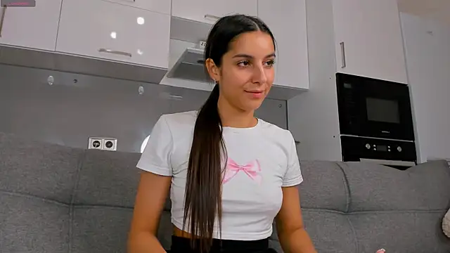 Maria  Candy online show from December 3, 11:31 am