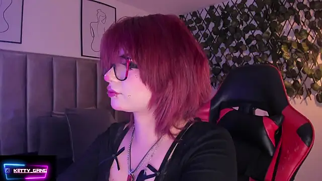 Kitty Gang online show from September 20, 2:49 am