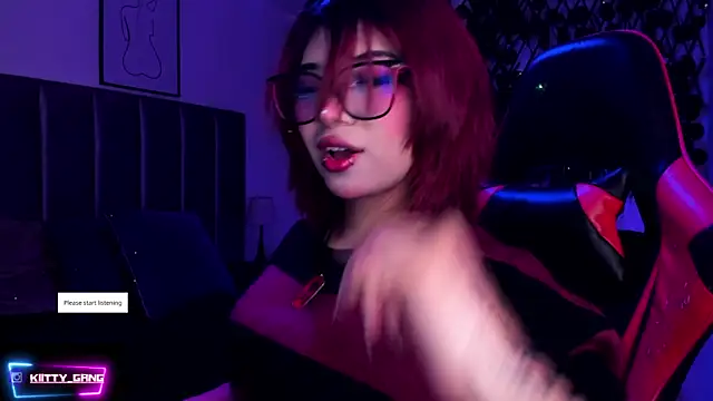 Snapshot of Kitty_Gang chatting on December 23, 1:38 am Kitty Gang online show from December 23, 1:38 am