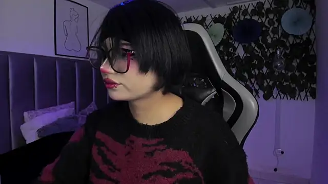 Kitty Gang online show from April 17, 1:41 am