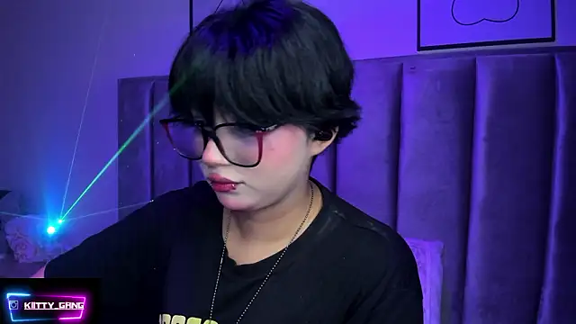 Snapshot of Kitty_Gang chatting on February 3, 2:53 am Kitty Gang online show from February 3, 2:53 am