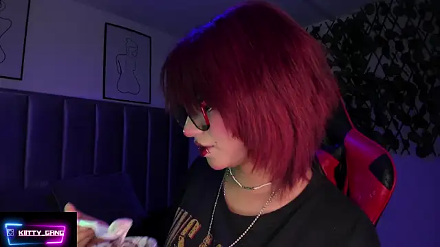 Kitty Gang online show from October 3, 2:48 am