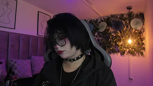 Snapshot of Kitty_Gang chatting on June 6, 1:33 am Kitty Gang online show from June 6, 1:33 am