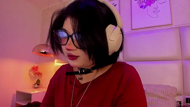 Snapshot of Kitty_Gang chatting on July 18, 12:30 am Kitty Gang online show from July 18, 12:30 am