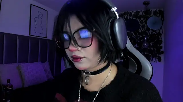 Snapshot of Kitty_Gang chatting on July 2, 1:06 am Kitty Gang online show from July 2, 1:06 am