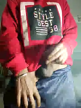 Snapshot of indiancouple09 chatting on January 11, 12:01 am indiancouple09 online show from January 11, 12:01 am