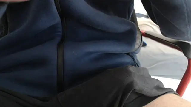 Snapshot of lxrxdxn chatting on February 26, 12:16 pm lxrxdxn online show from February 26, 12:16 pm