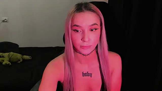 MilaAsh online show from February 16, 5:06 am