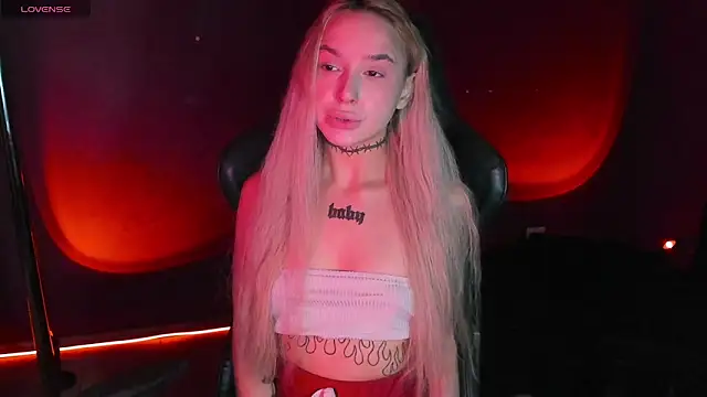 MilaAsh online show from September 28, 8:10 am