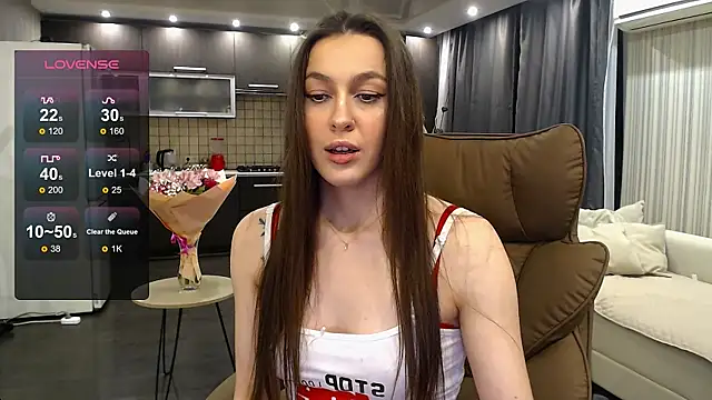 Doll Jasmine  online show from April 27, 9:35 pm