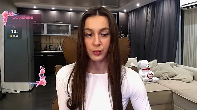 Doll Jasmine  online show from March 31, 8:33 pm