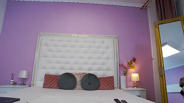 Lenna Paul online show from January 14, 5:11 am