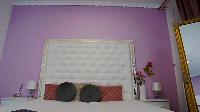 Lenna Paul online show from November 20, 4:46 am