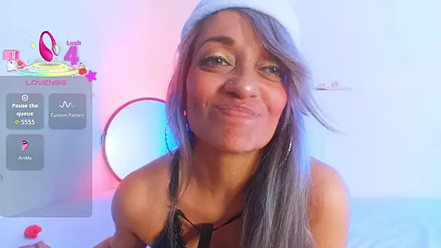 emma collson online show from December 22, 10:21 pm