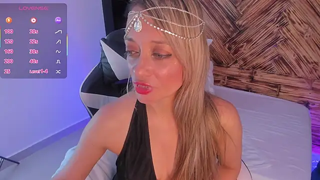 emma collson online show from November 29, 1:28 am