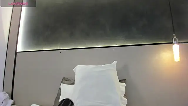 emma collson online show from September 12, 3:06 am