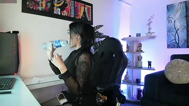 Snapshot of BaphyBaby chatting on October 30, 7:33 pm BaphyBaby online show from October 30, 7:33 pm