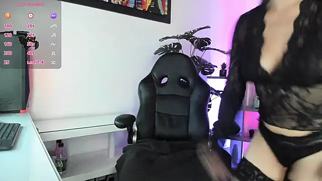 Snapshot of BaphyBaby chatting on November 14, 7:17 pm BaphyBaby online show from November 14, 7:17 pm