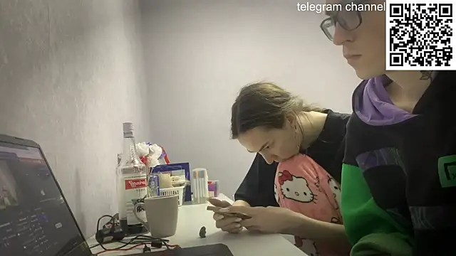 Alex17am online show from December 14, 1:39 pm