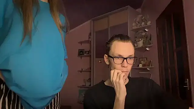 Alex17am online show from February 5, 6:37 pm