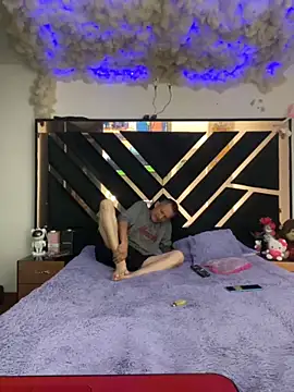 Snapshot of Brianna_Trans00 chatting on November 26, 2:00 am Brianna Trans00 online show from November 26, 2:00 am