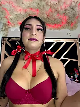 Brianna Trans00 online show from January 9, 8:05 pm