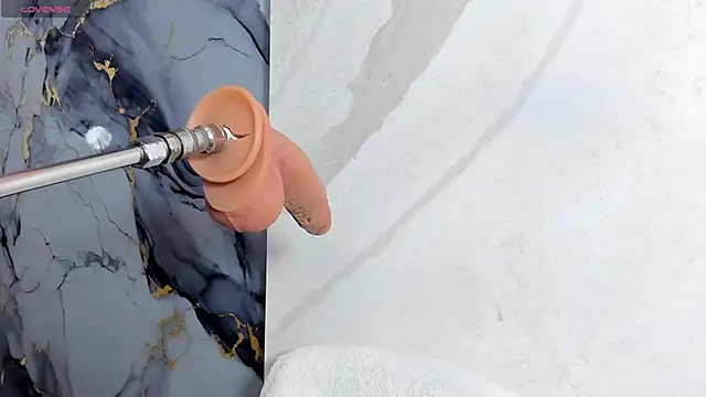 dazhia lee online show from September 13, 12:27 pm