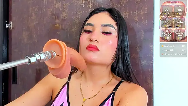 dazhia lee online show from November 8, 8:01 pm