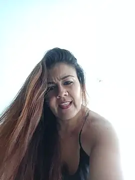 karlaesc online show from May 25, 3:11 pm