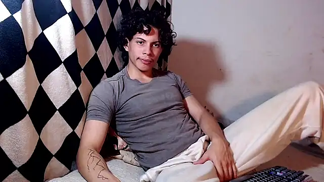 lax777  online show from April 2, 3:02 am