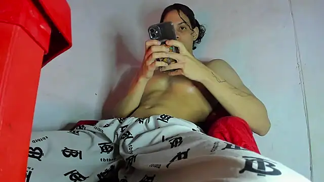 lax777  online show from November 1, 5:25 am