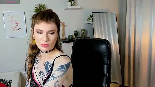 Snapshot of Fog_Foggy_Love chatting on October 9, 8:53 pm Fog Foggy Love online show from October 9, 8:53 pm