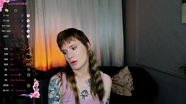 Snapshot of Fog_Foggy_Love chatting on September 12, 9:25 pm Fog Foggy Love online show from September 12, 9:25 pm