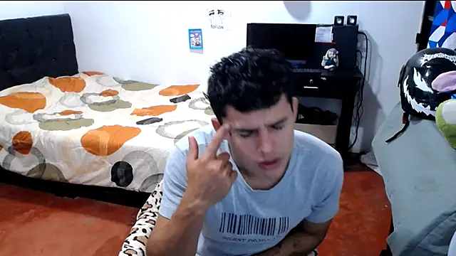 Snapshot of freddy_romas chatting on June 7, 2:22 pm freddy romas online show from June 7, 2:22 pm