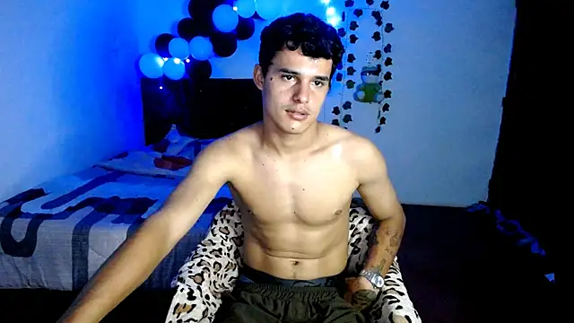 Snapshot of freddy_romas chatting on October 19, 3:09 am freddy romas online show from October 19, 3:09 am