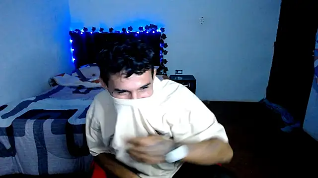 Snapshot of freddy_romas chatting on September 24, 1:13 am freddy romas online show from September 24, 1:13 am