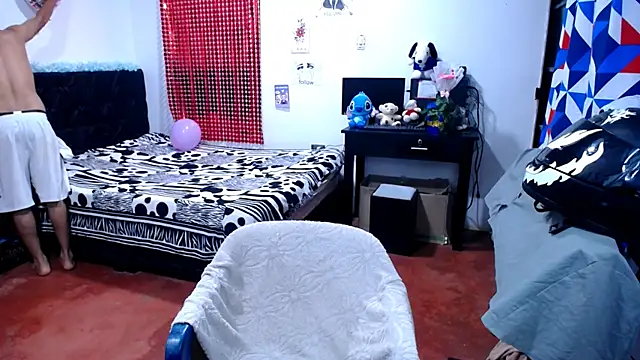 Snapshot of freddy_romas chatting on July 15, 2:40 am freddy romas online show from July 15, 2:40 am