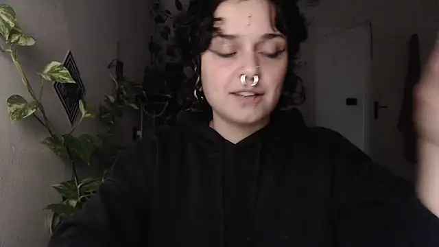 Snapshot of kinkyspirali chatting on February 8, 7:00 pm kinkyspirali online show from February 8, 7:00 pm