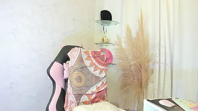 Leslie browm online show from February 16, 11:46 pm