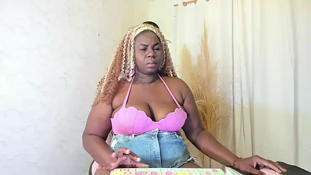 Leslie browm online show from February 19, 9:06 am