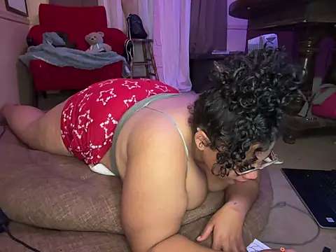 TheeGoddessAset online show from March 16, 4:09 am