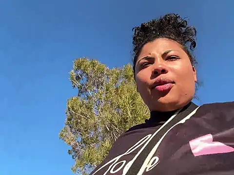 TheeGoddessAset online show from March 19, 12:59 am