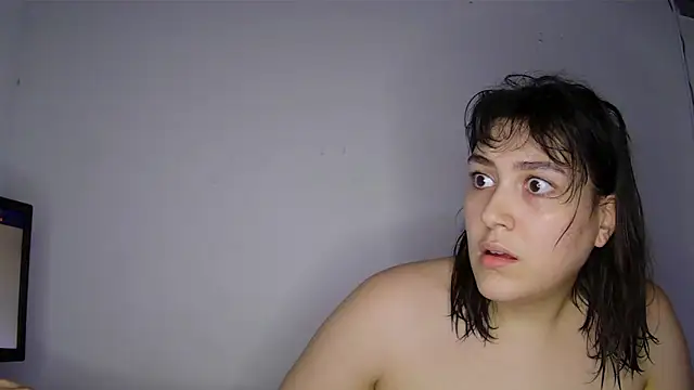 Snapshot of soysara15 chatting on June 20, 3:22 am soysara15 online show from June 20, 3:22 am